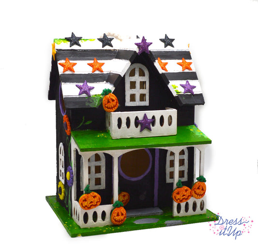 Spooktacular DIY Halloween Birdhouses