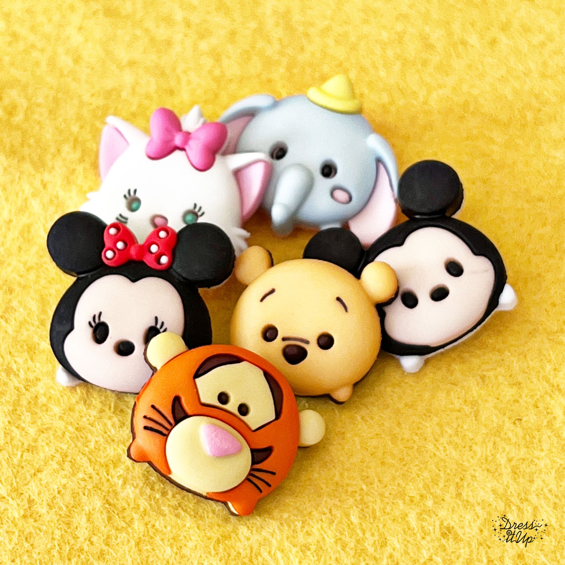 dress-it-up-buttons-disney-tsum-tsum-beauty