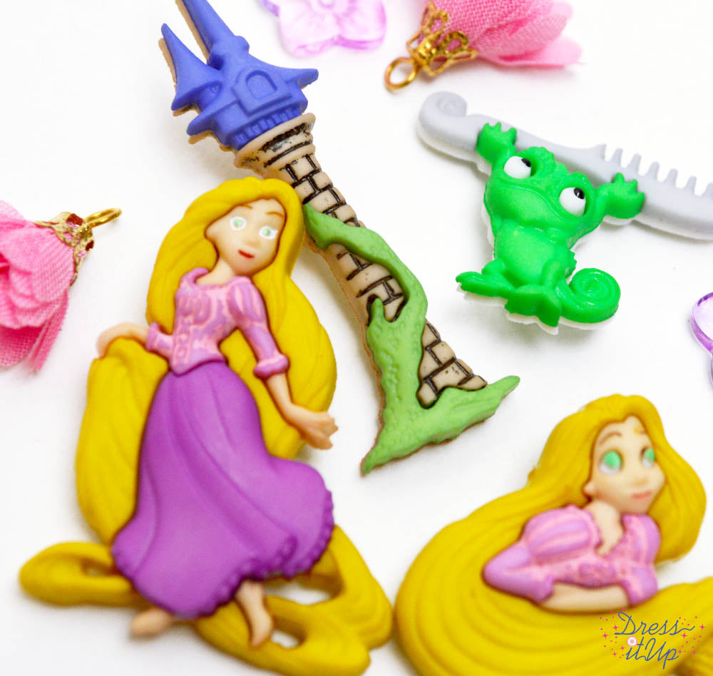 dress-it-up-buttons-rapunzel-beauty